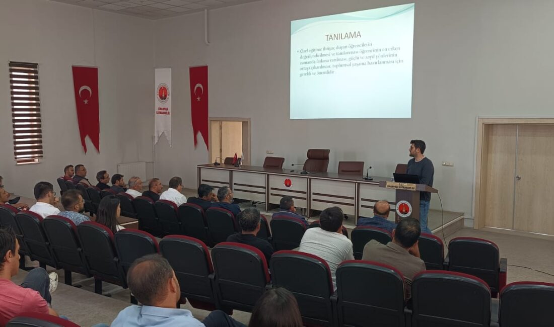 Afyonkarahisar Sinanpaşa ilçesinde, okul müdürleri ve müdür yardımcılarına yönelik “Kaynaştırma