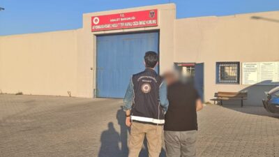 Afyonkarahisar’da polis ekipleri tarafından göçmen kaçakçılığını önleme çalışmaları kapsamında şüphe