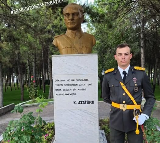 Afyonkarahisar Merkez Burhaniye Köyü nüfusuna kayıtlı Topçu Tğm. Ali Osman