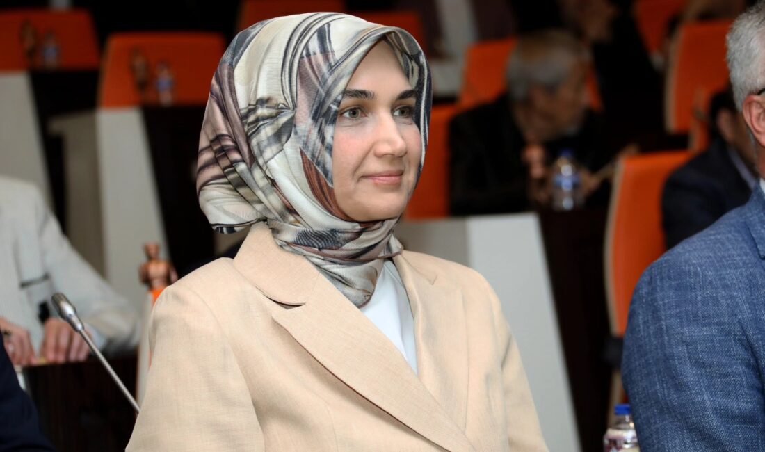 Afyonkarahisar’da, 15 yıl önce geçirdiği kaza sonucu yatağa bağımlı hale