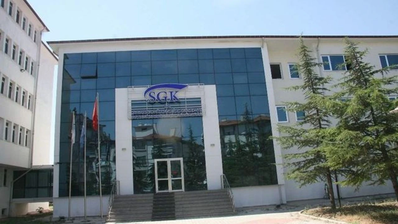 Afyonkarahisar Sosyal Güvenlik İl Müdürlüğü’nde son günlerde adeta ziyaretçi fırtınası