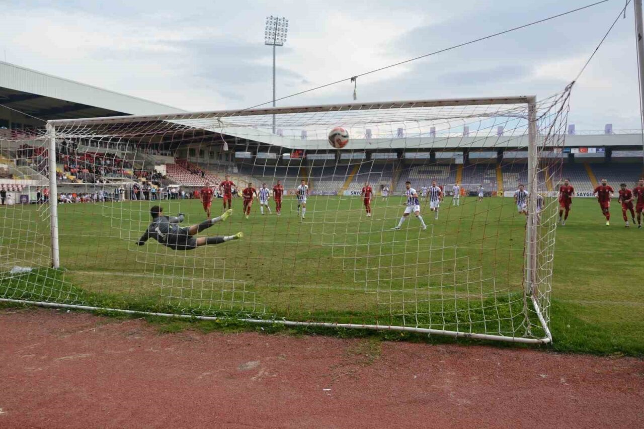 TFF 3. Lig Beyaz 4. Grupta mücadele eden Afyonspor hafta