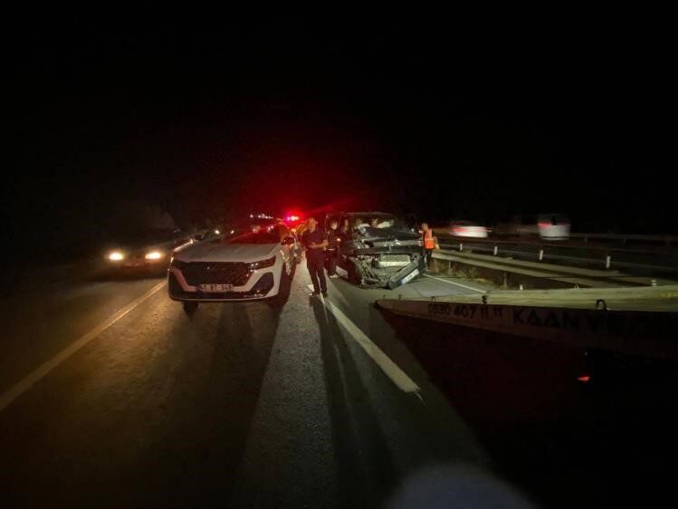 Kaza, Bilecik-Bozüyük-Eskişehir D-650 kara yolu Örenköy Köyü mevkiinde meydana geldi.