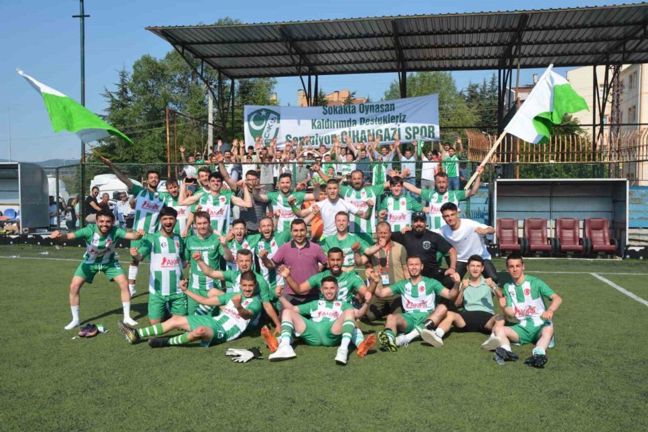 Bilecik 1’inci Amatör Ligi ekiplerinden Cihangazispor, yeni sezon hazırlıklarını tamamladı.