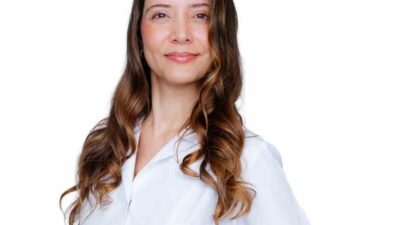 Dr. Nazan Tekin Çakar, çocuklarda artan COVID-19 vakalarına karşı uyararak,