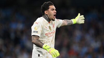 Fenerbahçe’nin transferde anlaşma sağladığı Brezilyalı kaleci Ederson, İstanbul'a geldi.