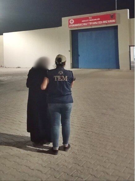 Afyonkarahisar'da, FETÖ üyeliğinden hakkında 7 yıl 6 ay kesinleşmiş hapis