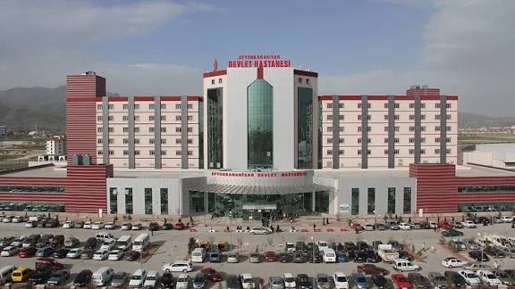 Devlet Hastanesinde Başhekim belli oldu! Afyonkarahisar Devlet Hastanesi’nde başhekimlik görevine Dr. Osman Acar getirildi.