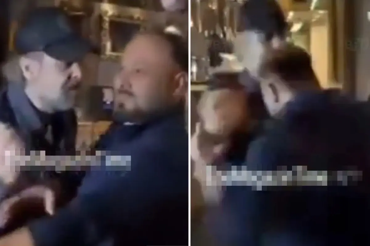 “Ünlü oyuncu Nejat İşler, bir mekan çıkışında basın mensuplarının ısrarlı