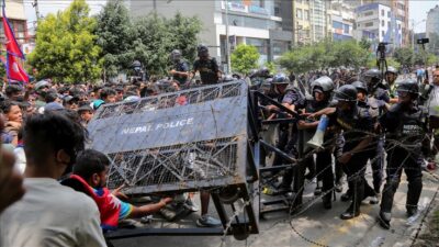Nepal'in başkenti Katmandu'da, hükümetin sosyal medya platformlarına getirdiği erişim kısıtlamalarını