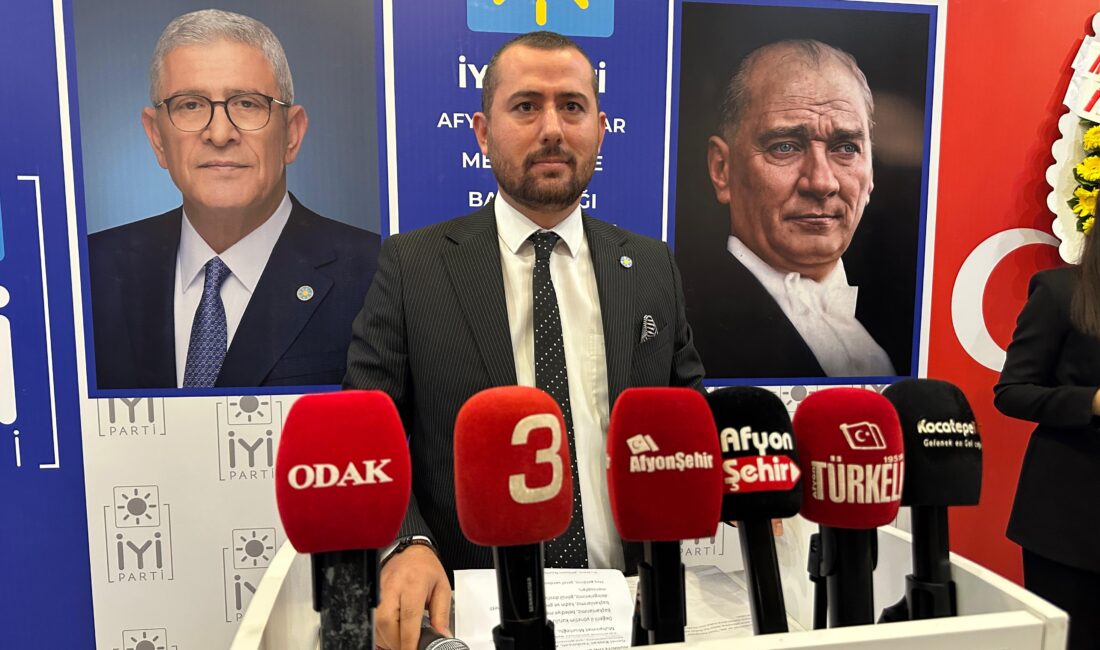 İYİ Parti Afyonkarahisar Merkez İlçe Başkanlığı 4. Olağan Kongresi Yapıldı: İzzet Köken Yeniden Başkan Seçildi İYİ Parti Afyonkarahisar Merkez İlçe Başkanlığı’nın 4. Olağan Kongresi yoğun