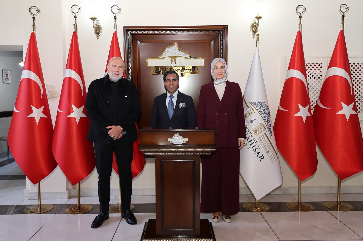 angladeş Ankara Büyükelçisi M. Amanul Haq, vali ve belediye başkanını