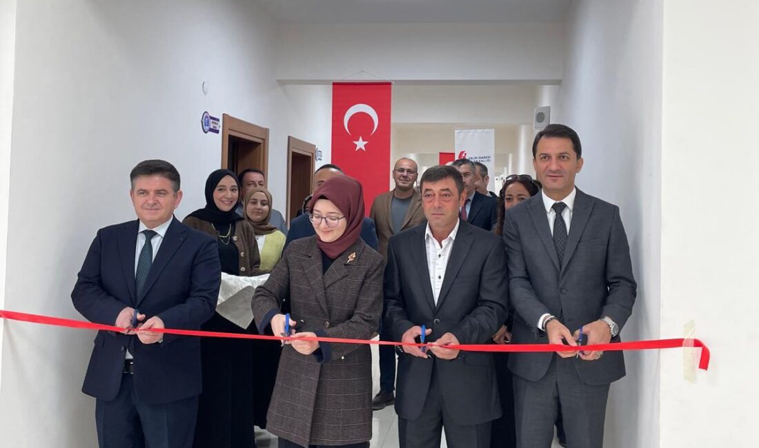 Afyonkarahisar Defterdarlığı, vergi hizmetlerinde erişilebilirliği artırmak ve vatandaşlara daha hızlı