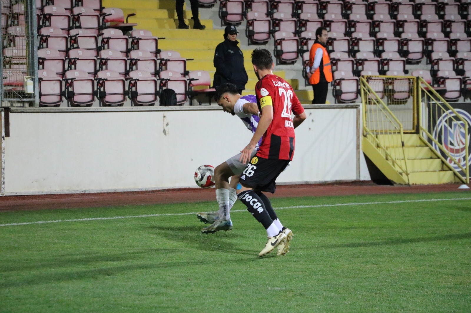 TFF 3. Lig'in 8. haftasında Afyonspor sahasında karşılaştığı Eskişehirspor'a 5-1