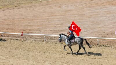 Afyonkarahisar Belediyesi, Cumhuriyetimizin 102. yılı kutlamaları kapsamında düzenleyeceği Rahvan Binicilik