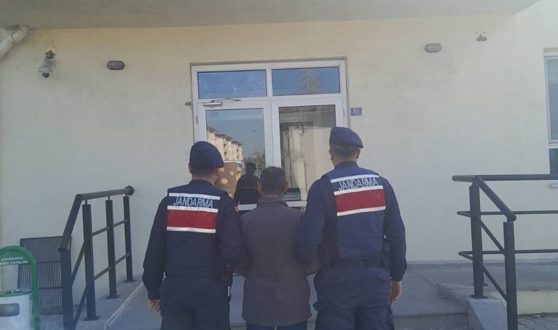 Afyonkarahisar'da çeşitli suçlardan 11 yıl 2 ay hapis cezası ile