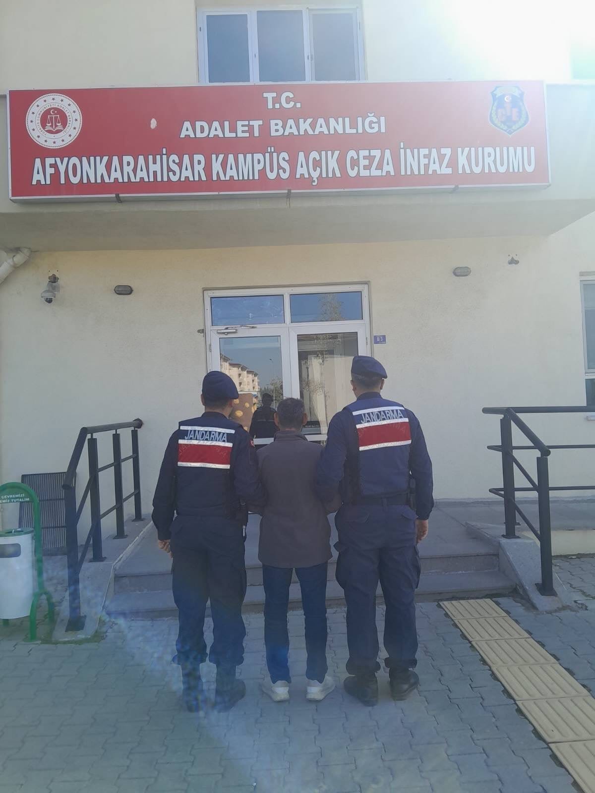 Afyonkarahisar'da çeşitli suçlardan 11 yıl 2 ay hapis cezası ile