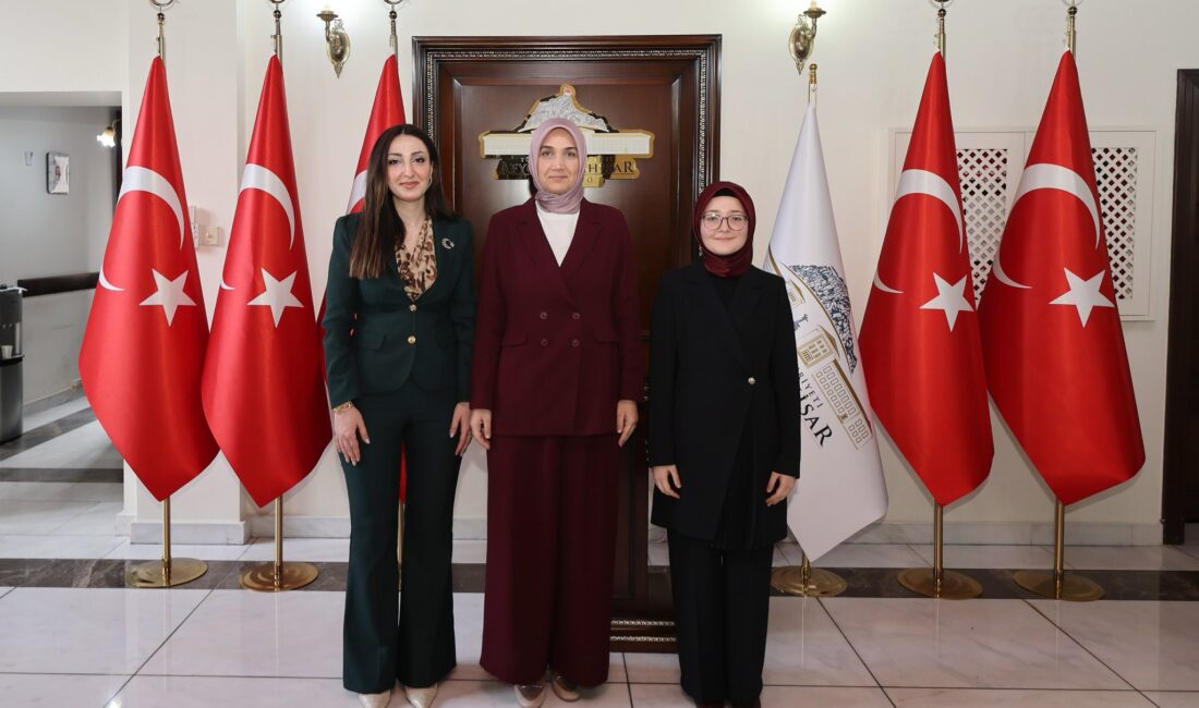Afyonkarahisar Valisi Kübra Güran Yiğitbaşı, Bartın Vali Yardımcılığına atanan Evciler
