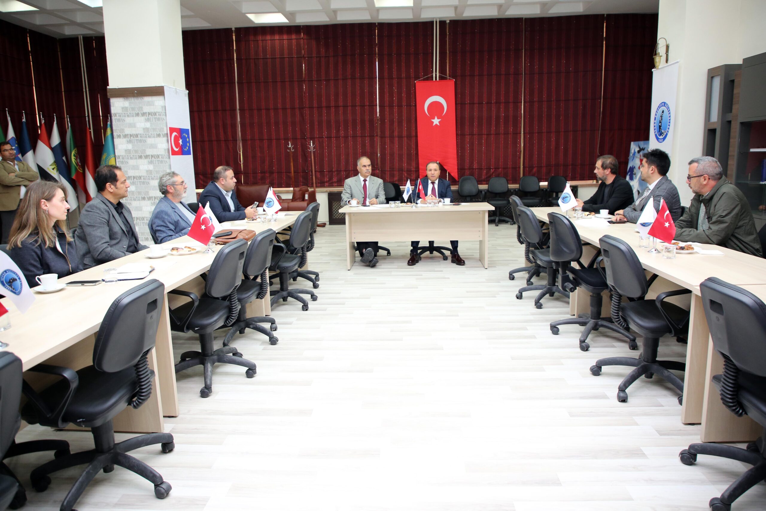Afyon Kocatepe Üniversitesi (AKÜ) Rektörü Prof. Dr. Mehmet Karakaş’ın başkanlığında