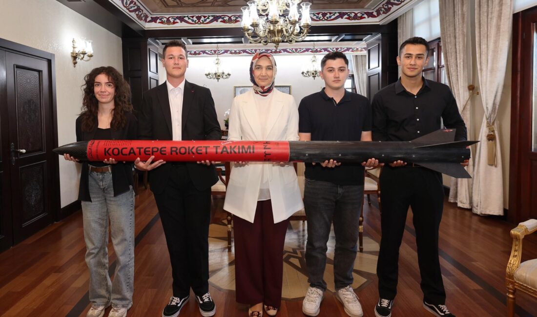 Afyonkarahisar Valisi Doç. Dr. Kübra Güran Yiğitbaşı, TEKNOFEST 2025’te Orta