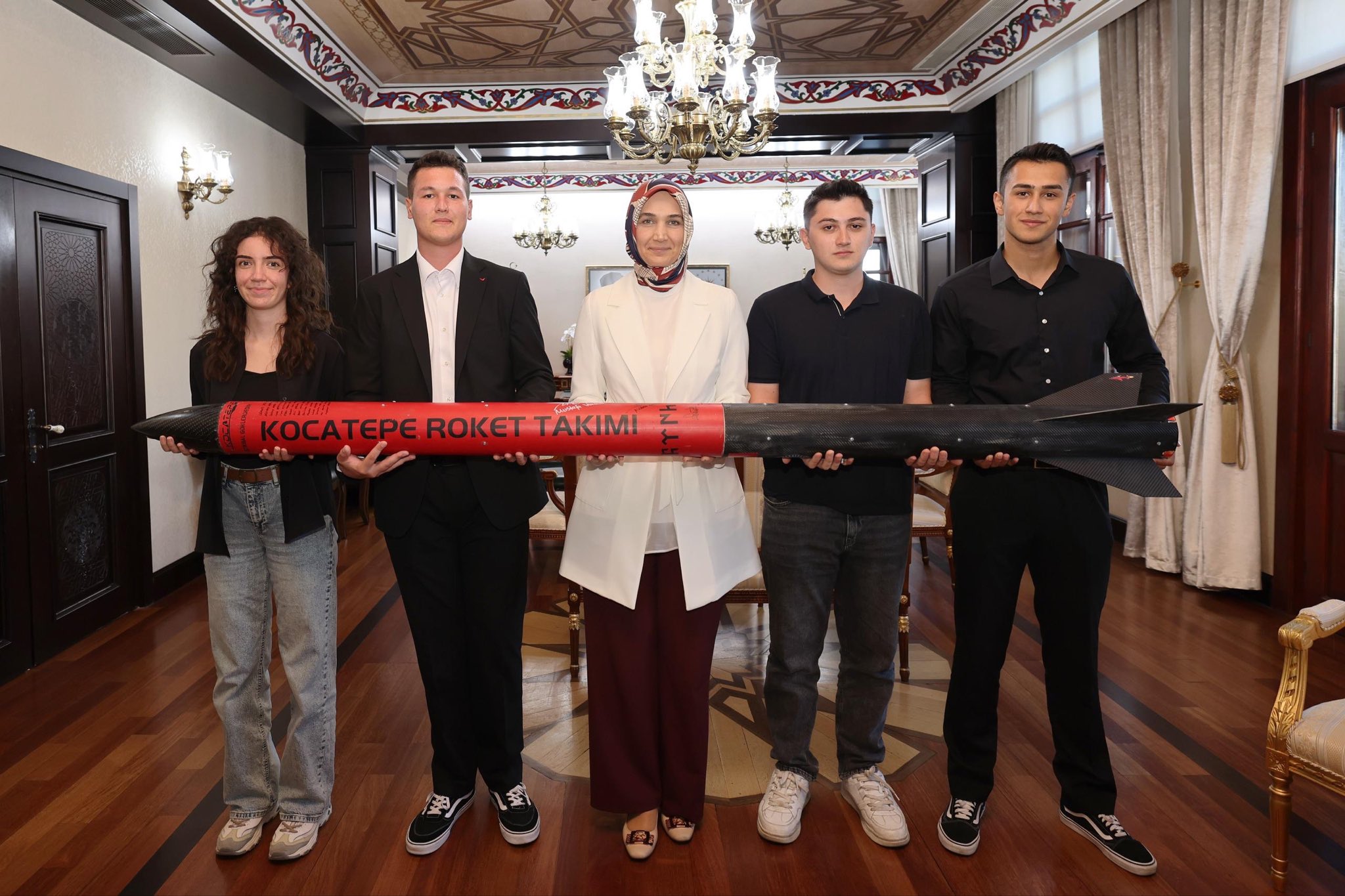 Afyonkarahisar Valisi Doç. Dr. Kübra Güran Yiğitbaşı, TEKNOFEST 2025’te Orta