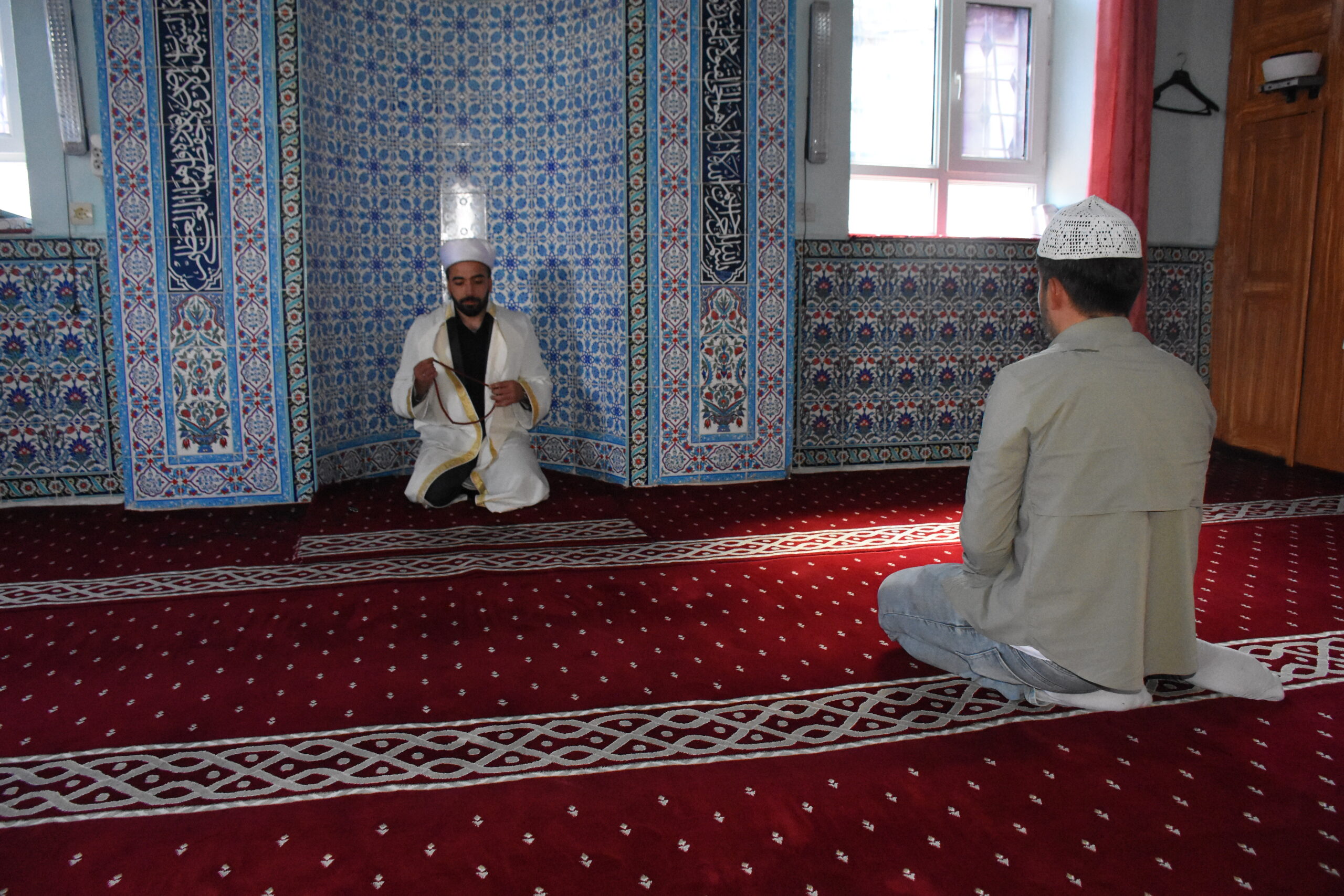 Afyonkarahisar’da din görevlisi olarak çalışan Ömer ile Hüseyin Temel kardeşler,