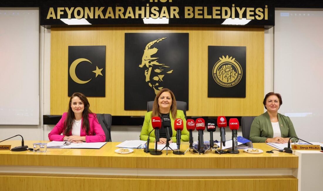 “Satıyoruz, çünkü talep var “
“Bize bırakılan borçları ödüyoruz”