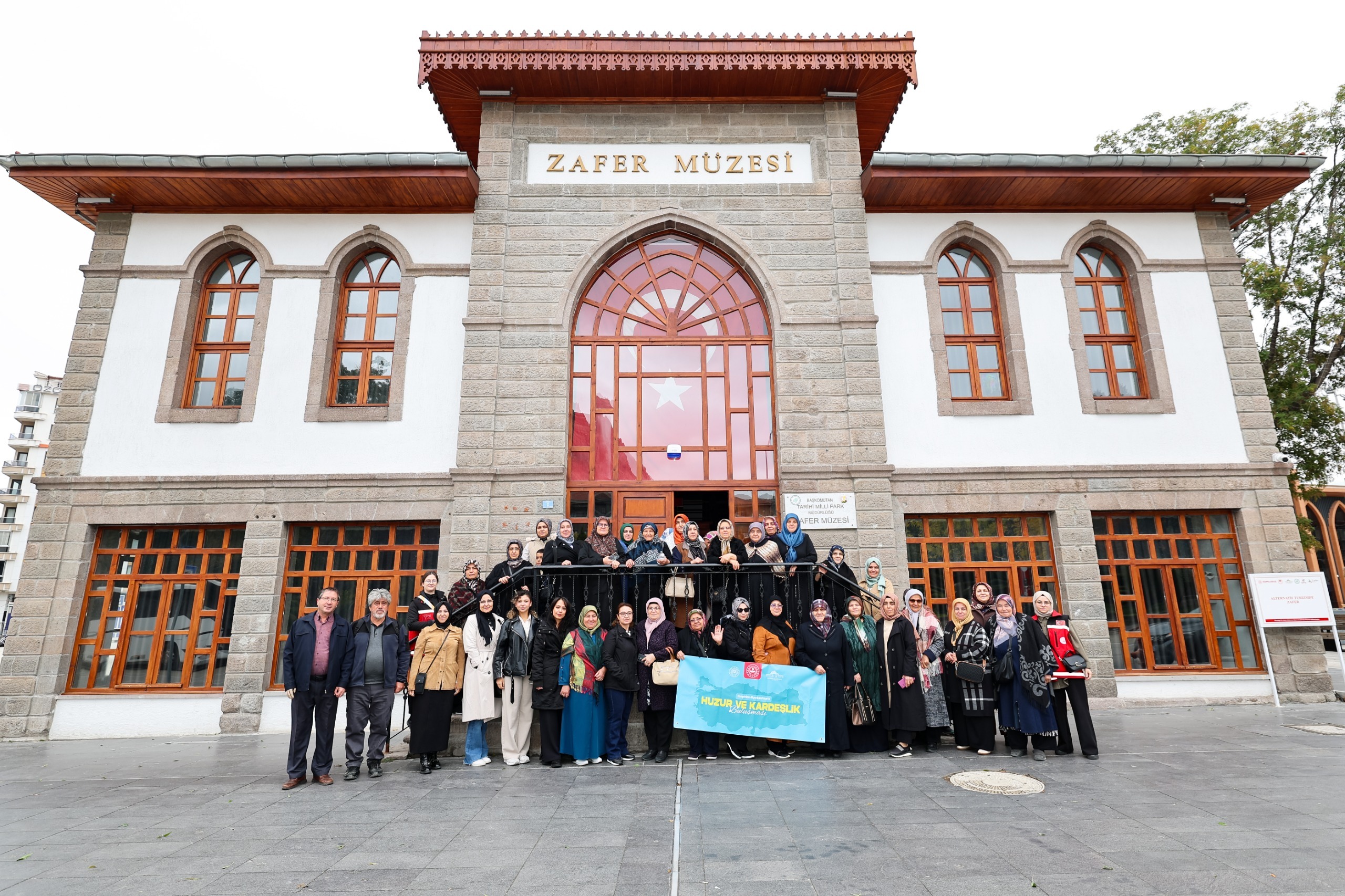 Huzur ve Kardeşlik Buluşmaları projesi kapsamında, şehit ve gazi yakınları,