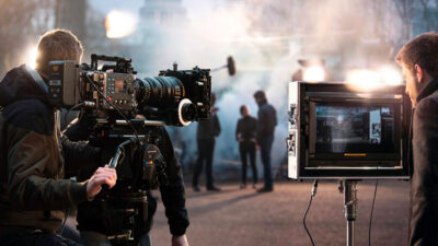 "Onbeşliler" dizisinin başrol oyuncusu İsmail Ege Şaşmaz, set çalışmaları sırasında