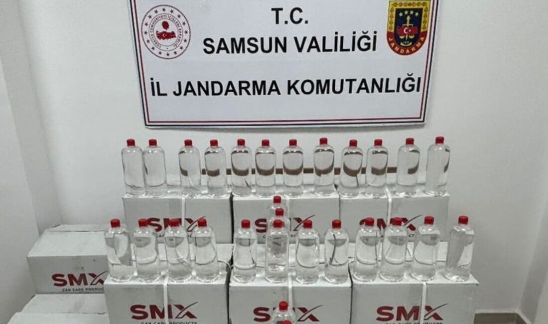 Samsun'da polis ekiplerinin düzenlediği sahte içki operasyonunda 445 litre etil