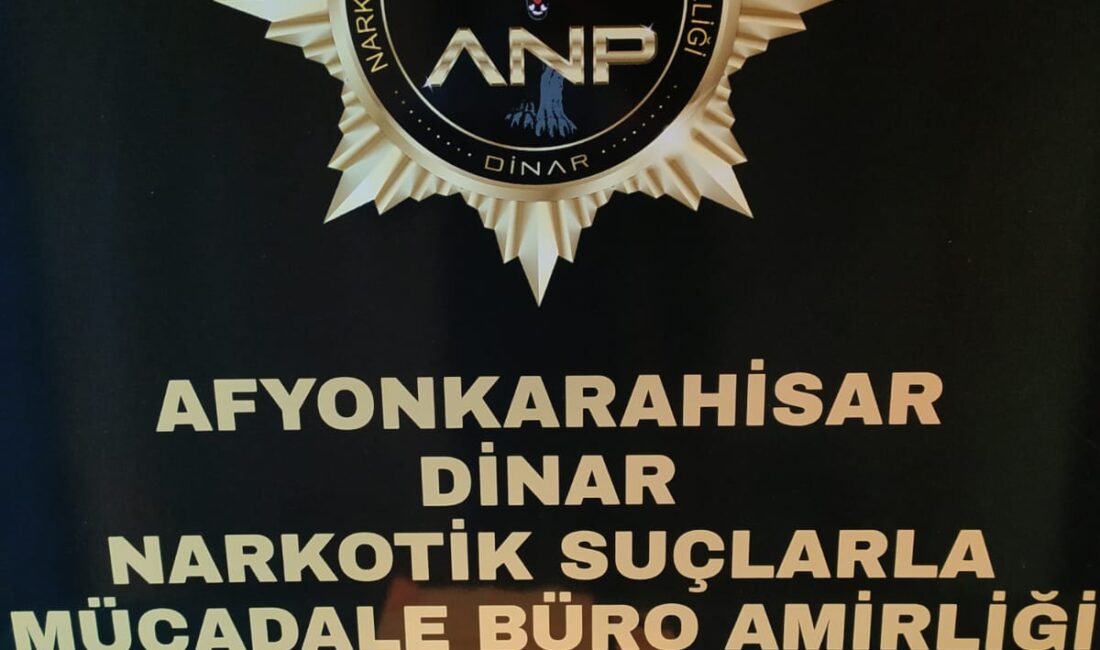 2 şüpheli uyuşturucudan tutuklandı Afyonkarahisar İl Emniyet Müdürlüğü ekiplerinin kent genelinde sürdürdüğü denetimler kapsamında