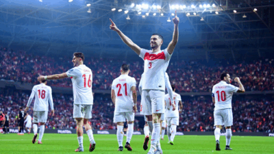 Türkiye A Milli Futbol Takımı dünya klasmanında 1 basamak yükselerek