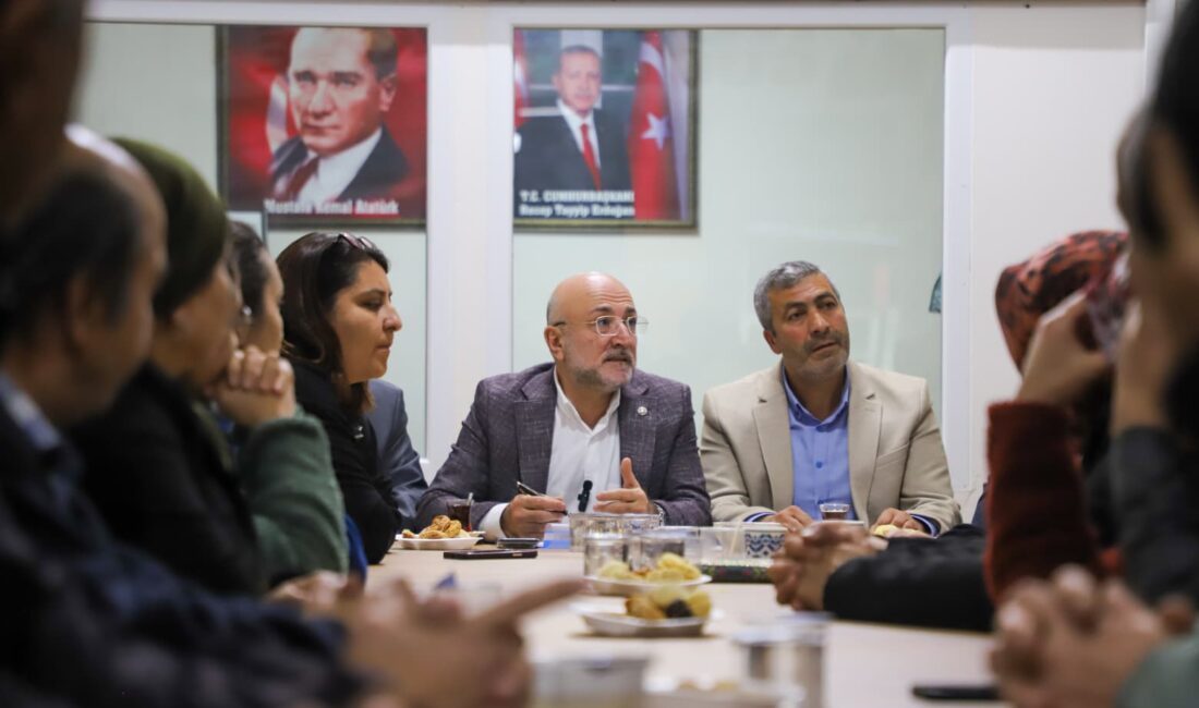 AK Parti Afyonkarahisar Teşkilatı Çay ve Sultandağı’nda Danışma Meclislerini Topladı AK Parti Afyonkarahisar İl Başkanı Turgay Şahin başkanlığında düzenlenen ilçe