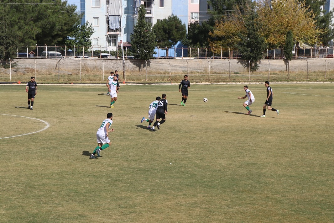 Süper Amatör Lig’in ilk haftasında Dinar Belediyespor, kendi sahasında konuk