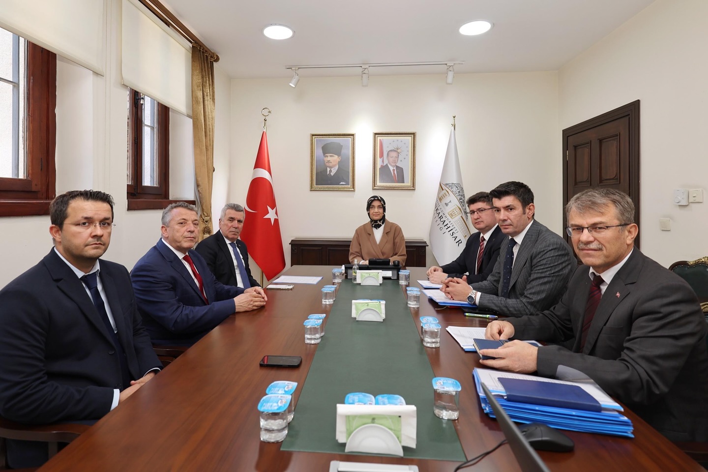 Afyonkarahisar Valisi Doç. Dr. Kübra Güran Yiğitbaşı, köylerdeki içme suyu