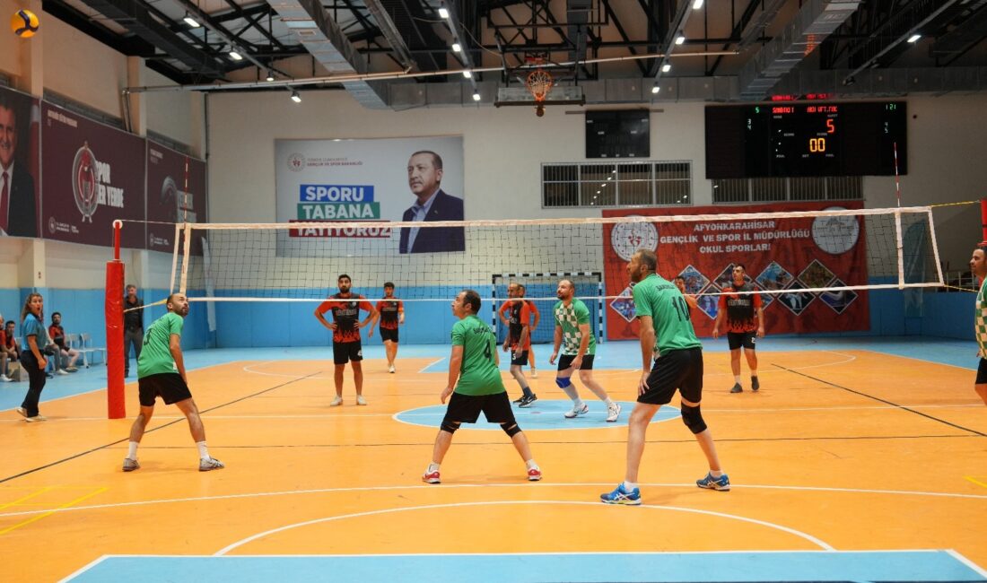 “Aile” temasıyla düzenlenen 19. ATSO Spor Oyunları kapsamında voleybol müsabakalarının