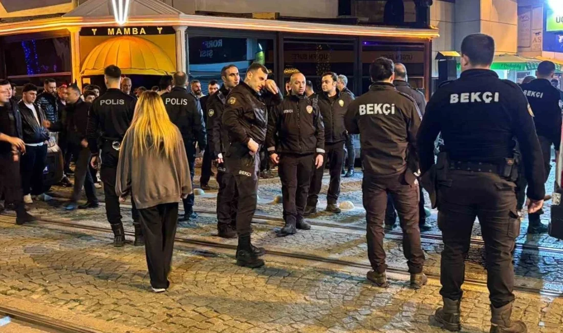 İzmit’te bir eğlence mekanında başlayan tartışma caddeye taştı ve silahlı
