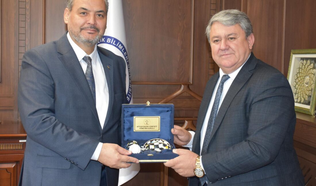 Afyon Basın Cemiyeti (ABC) Başkanı Hakan Dilek ve yönetim kurulu