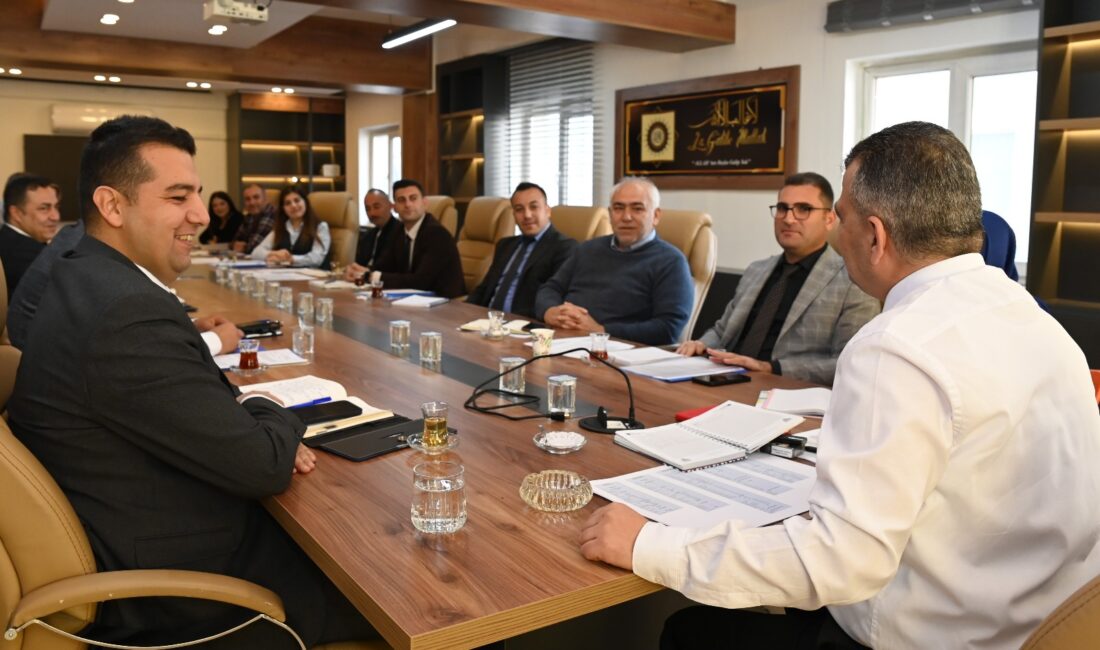 “Başarının anahtarı ekip ruhudur” Emirdağ Belediye Başkanı Serkan Koyuncu, yeni haftaya belediye birim müdürleriyle
