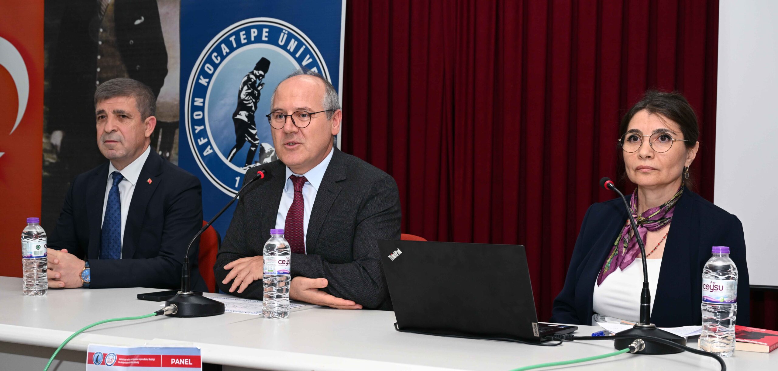 Türkiye Cumhuriyeti’nin 102. yılı kutlamaları kapsamında Afyonkarahisar Valiliği, Afyon Kocatepe