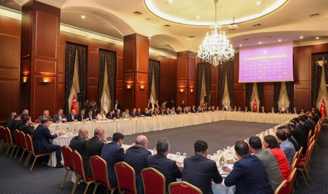 Daraltılmış İl Başkanları Toplantısı’na katıldı