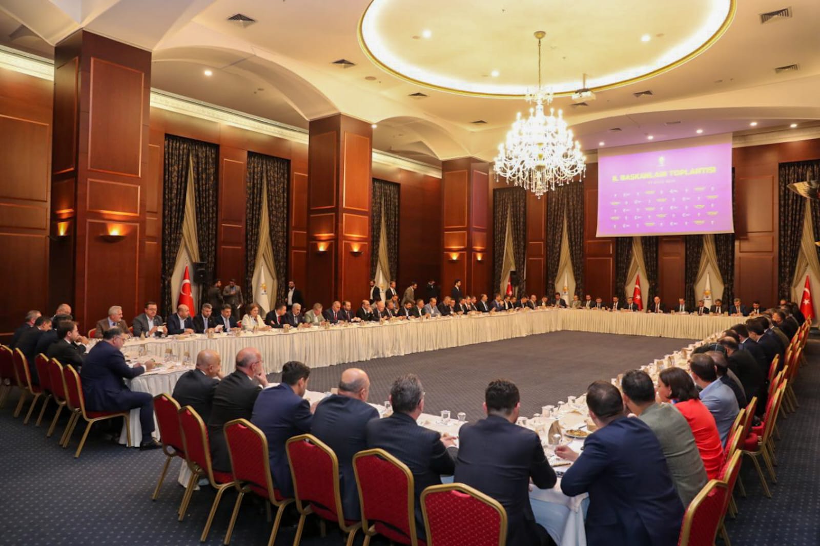 Daraltılmış İl Başkanları Toplantısı’na katıldı