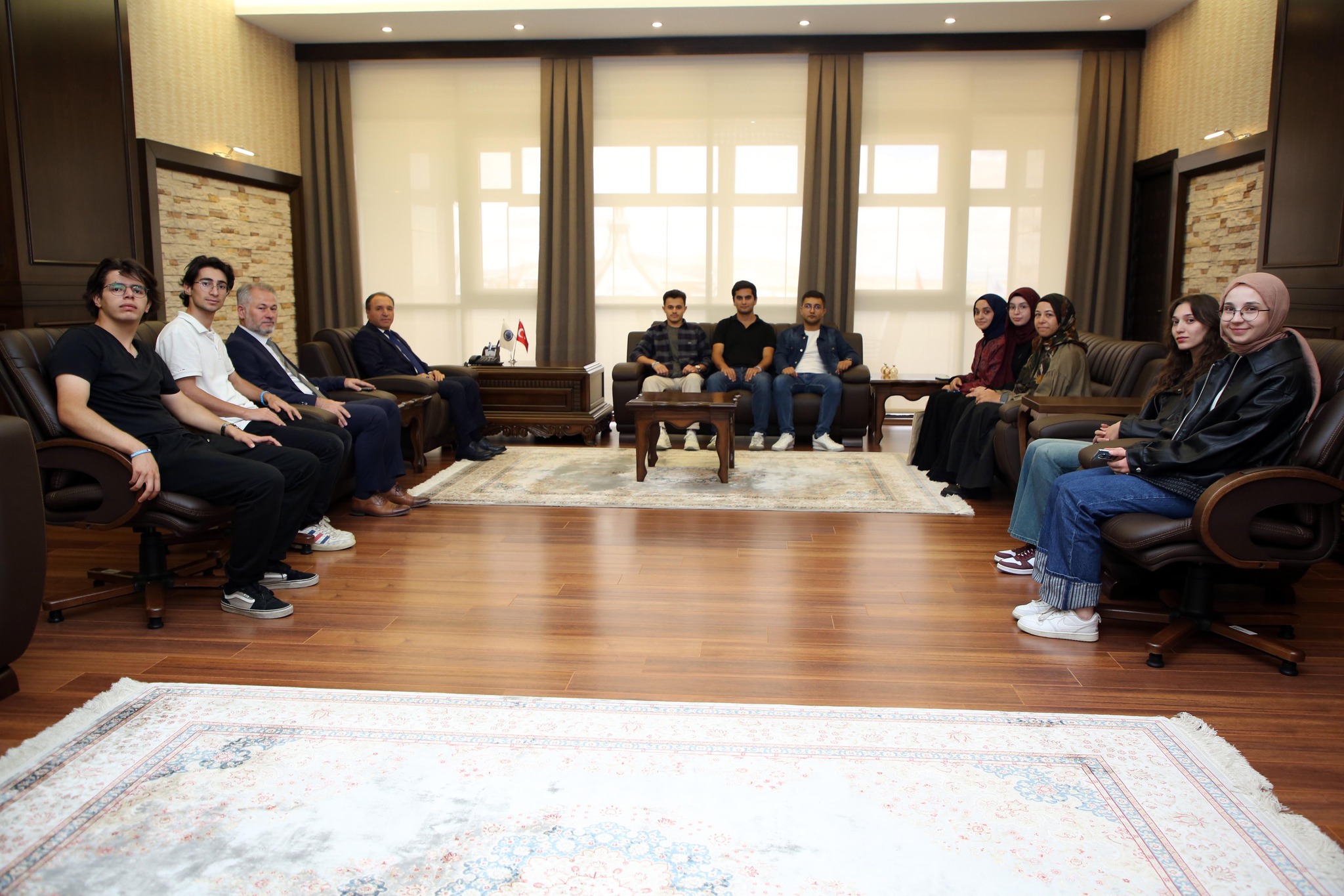 2024-2025 eğitim-öğretim yılında düzenledikleri etkinliklerle öne çıkan Afyon Kocatepe Üniversitesi
