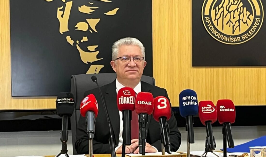 Afyonkarahisar Belediye Başkanvekili ve Belediye Meclis Üyesi Kemal Demirkırkan, sosyal