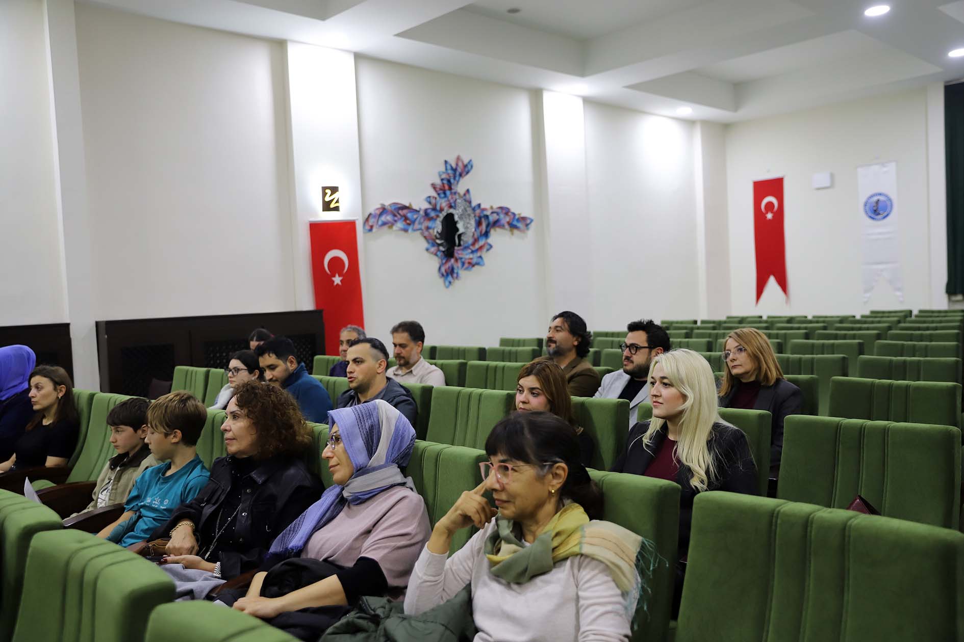 Afyon Kocatepe Üniversitesi (AKÜ) Bilim İletişimi Koordinatörlüğü tarafından “Yapay Biyomalzemeler
