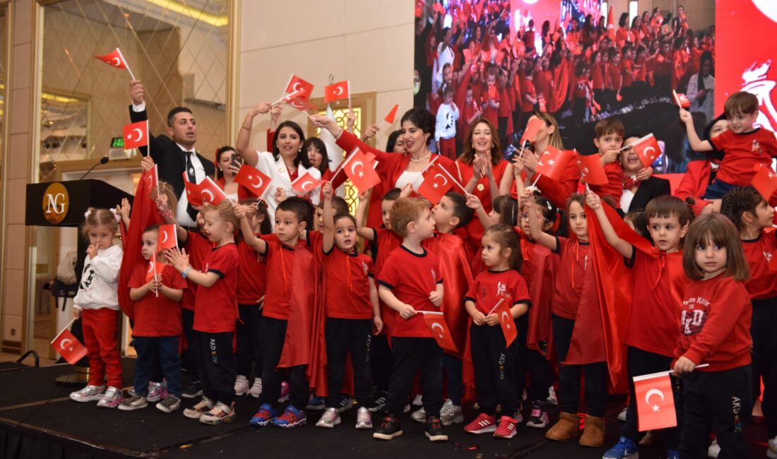 Ana sınıfı öğrencileri, Cumhuriyet Bayramı’nı NG Otel’de düzenlenen renkli bir