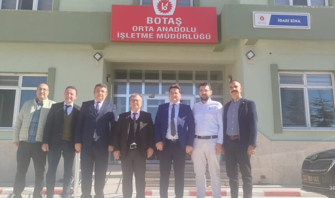 Başkan Aynacı’dan doğalgaz ve istihdam hamlesi Bolvadin Belediye Başkanı Derviş Aynacı ve Bolvadin OSB Müdürü Hakan