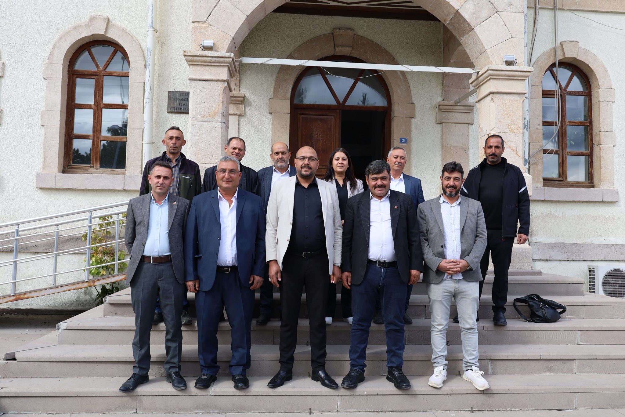Afyonkarahisar’ın Bayat ilçesinde, 19 Ekim Muhtarlar Günü dolayısıyla anlamlı bir