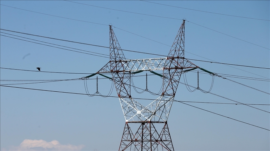 Elektrikte toplam kurulu güç 121 bin megavatı aştı Türkiye'nin elektrik kurulu gücü eylül sonu itibarıyla 121 bin 418