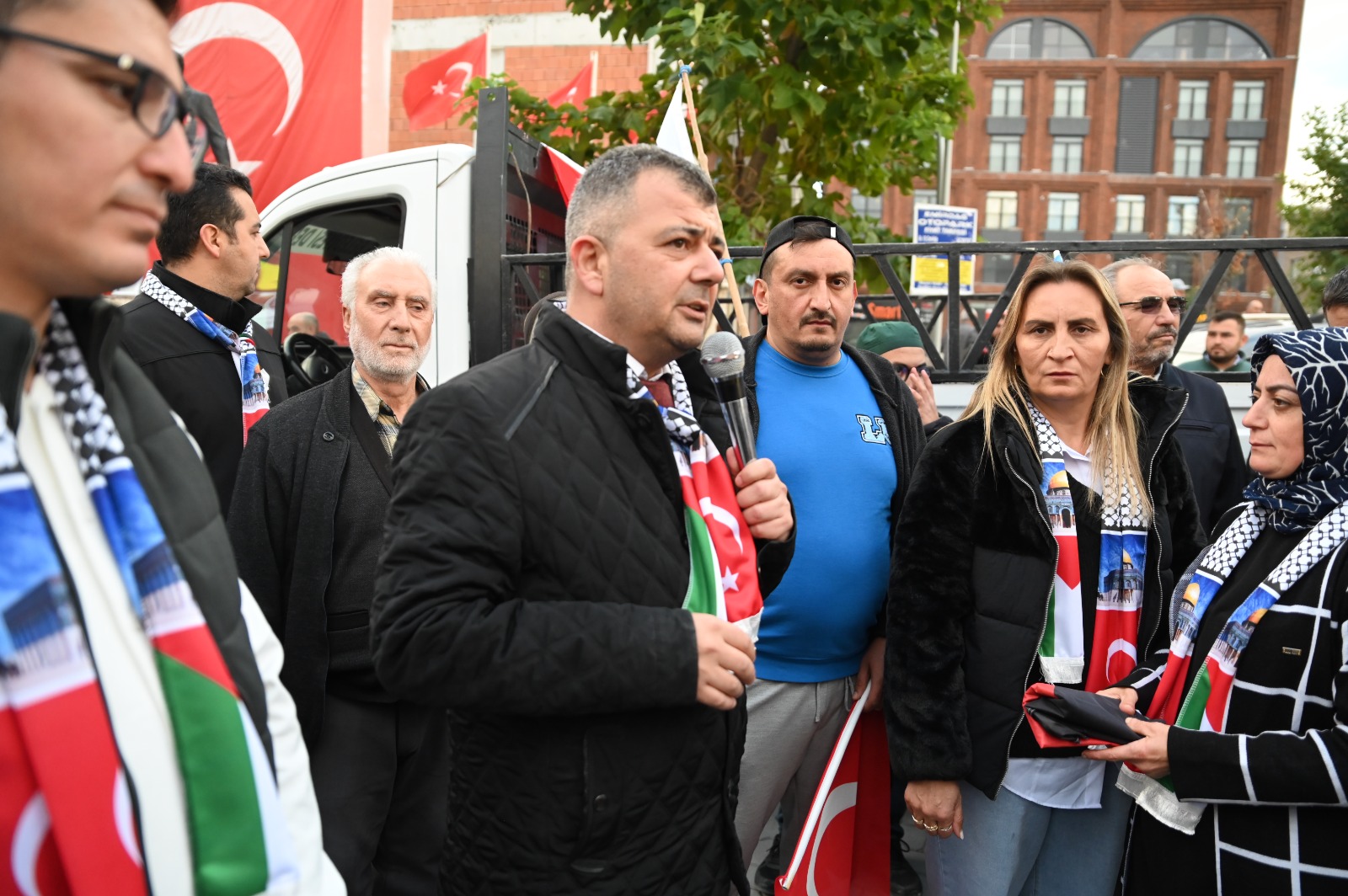 Emirdağ’da, Gazze’de yaşanan insanlık dramına dikkat çekmek ve mazlum Filistin
